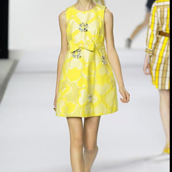 2000’s Marc by Marc Jacob’s yellow babydoll dress size 4 - Picture 2 of 8